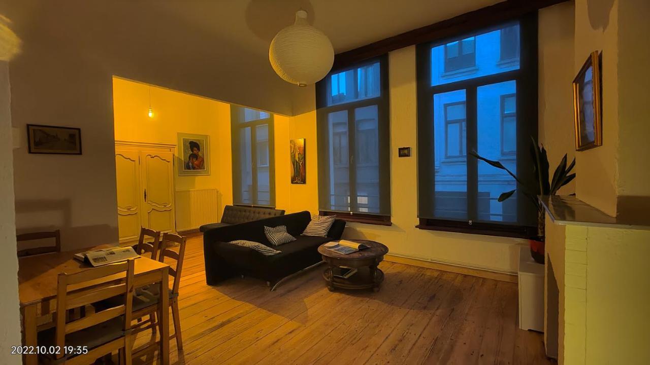 Mooie Condo In Antwerpen Antuérpia Exterior foto